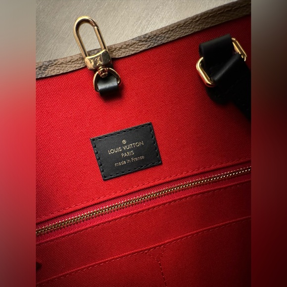 LV On the Go MM Reverse Monogram - Picture 7 of 10